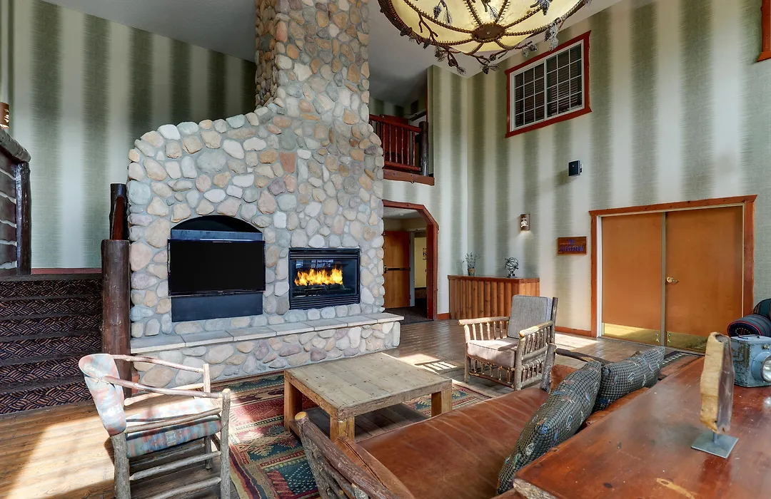 Stoney Creek Hotel Peoria-1